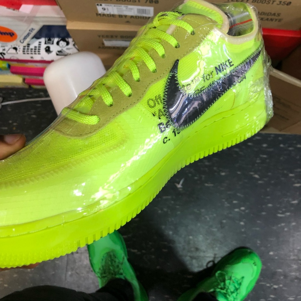 Air Force 1 Low off - white volt